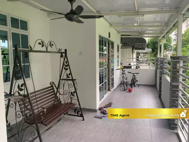 Tanjung Court — photo 2