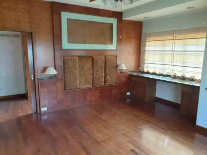 Templer Villas