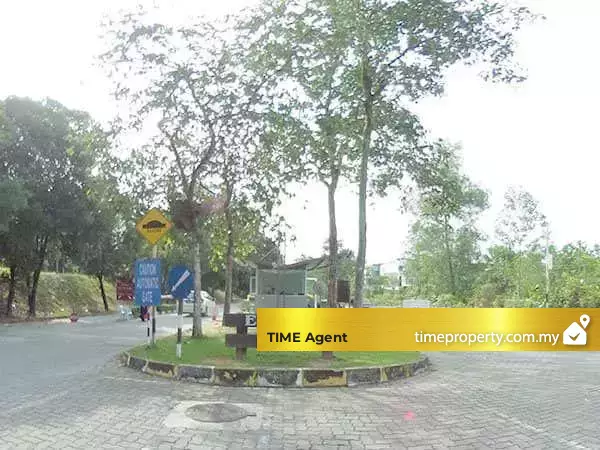 Seri Kembangan — photo 1