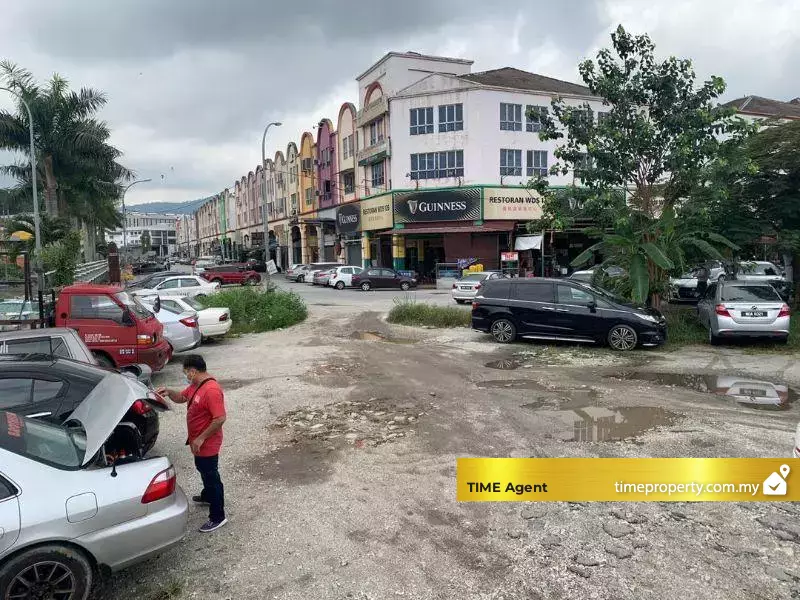 Kepong — photo 1