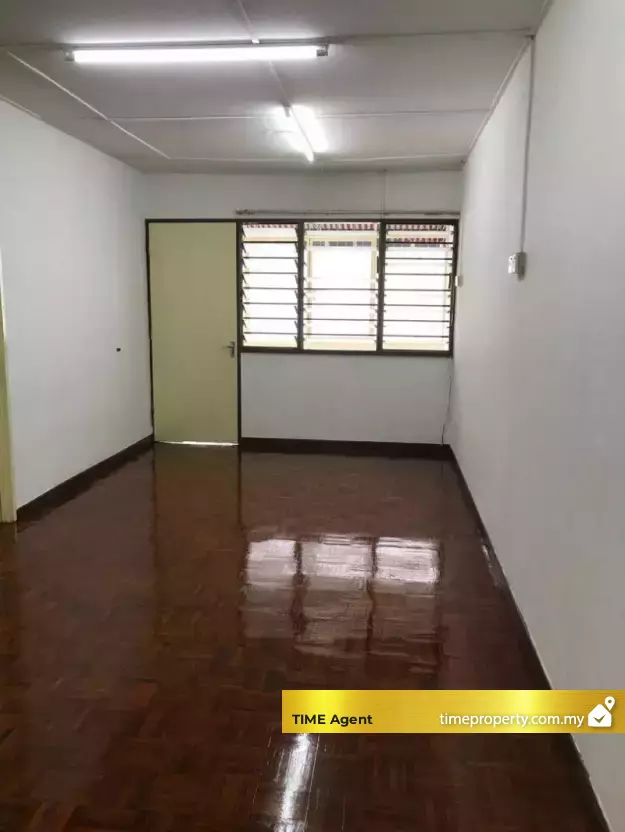 Taman Pinang (Block 85) — photo 1