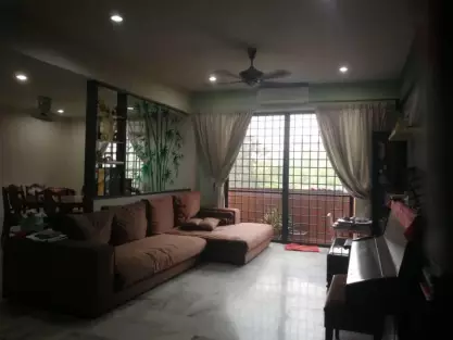 Pangsapuri Sri Pelangi (Subang Bestari)